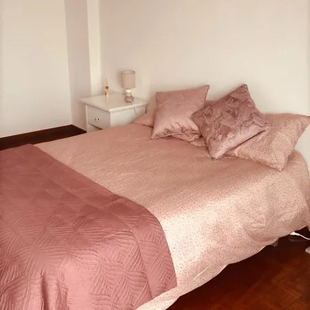 Lemon Tree House 2nd Floor - No Lift - Stairway 2 Andar Sem Elevador *