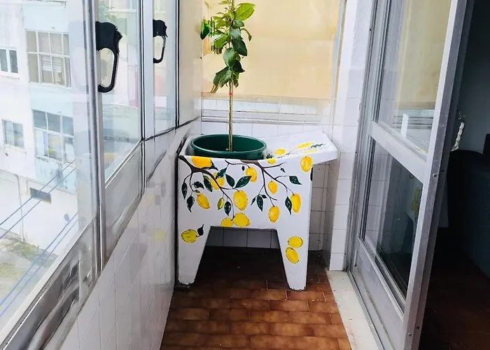 Lemon Tree House 2nd Floor - No Lift - Stairway 2 Andar Sem Elevador Apartman