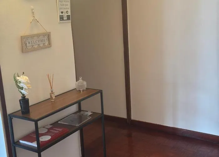 Lemon Tree House 2nd Floor - No Lift - Stairway 2 Andar Sem Elevador *