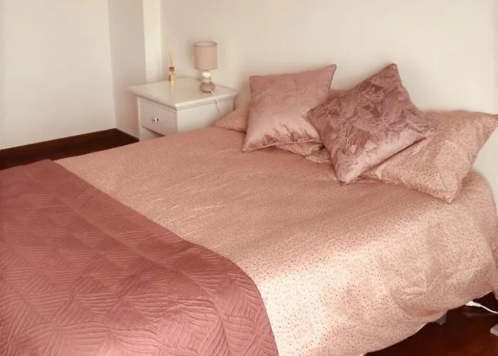 Lemon Tree House 2nd Floor - No Lift - Stairway 2 Andar Sem Elevador *